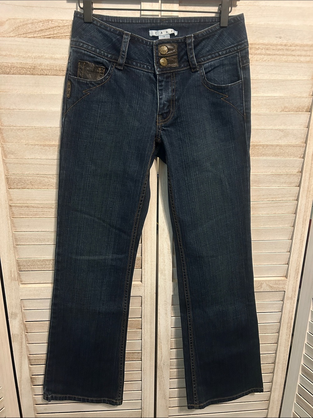 CAbi Contemporary Fit Bootcut Back Flap Pockets Jeans. Size 2